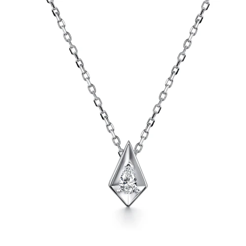 Колье из серебра 925 пробы с фианитами