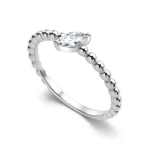 Кольцо из серебра 925 пробы с фианитами